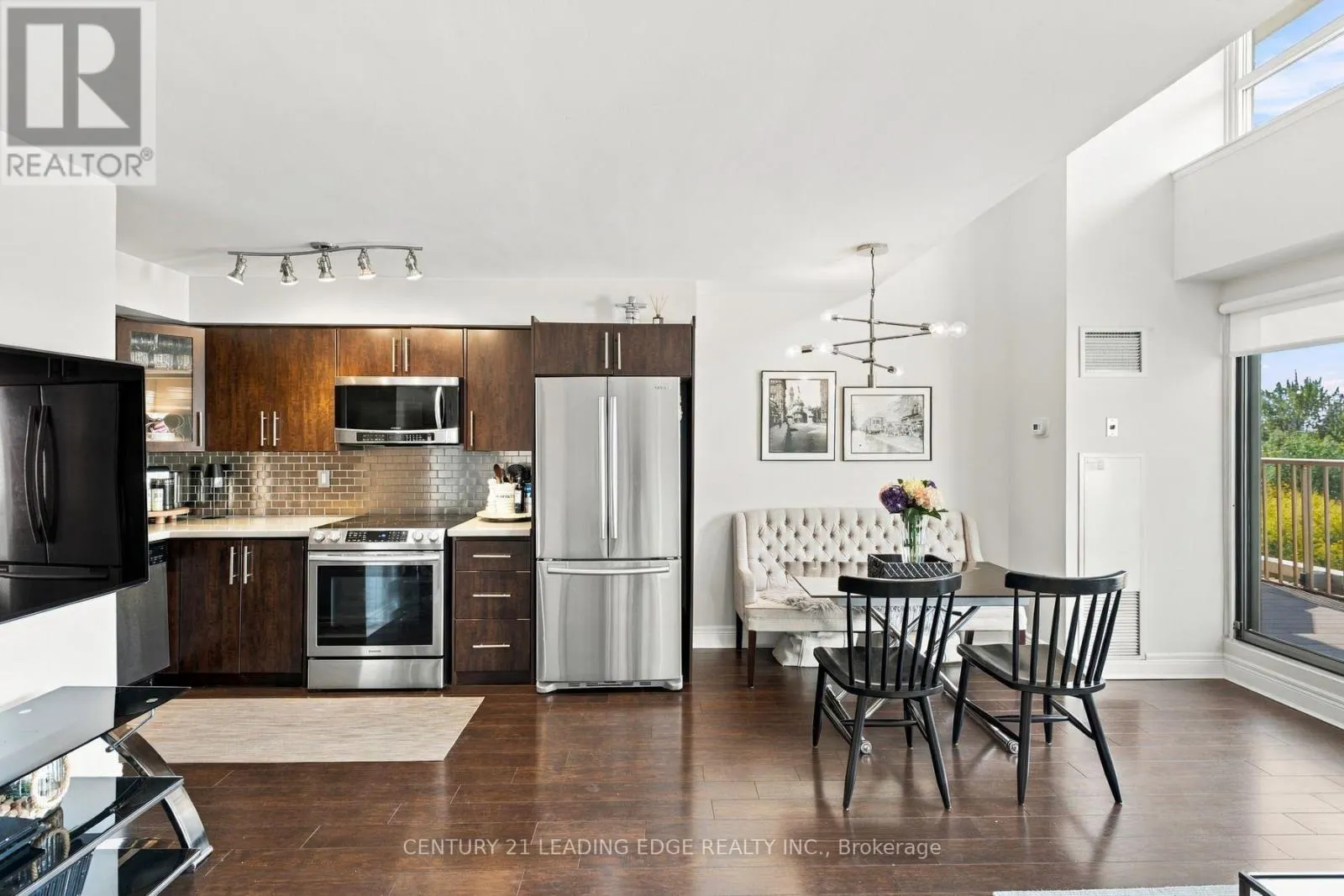 612 - 119 MERTON STREET