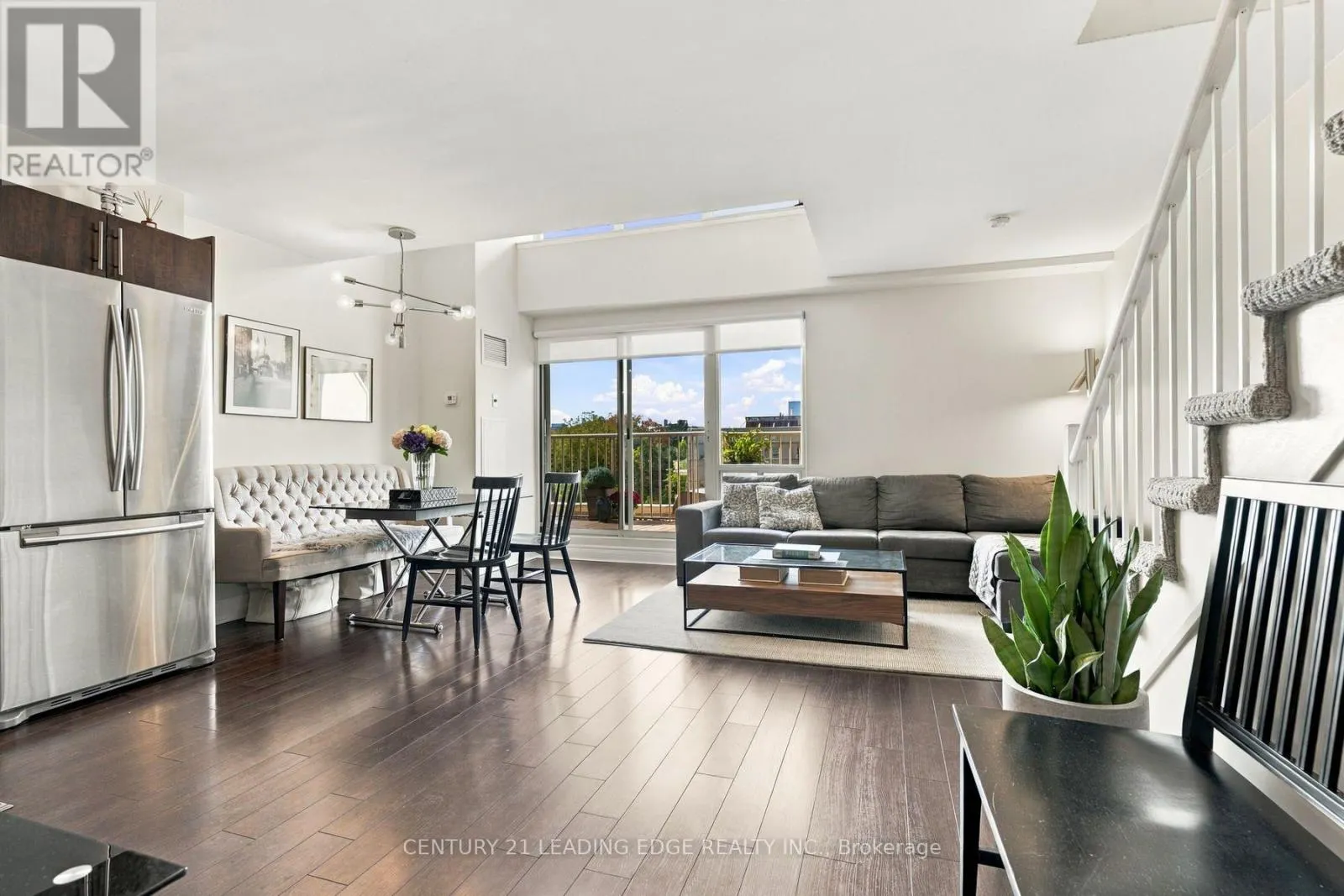 612 - 119 MERTON STREET