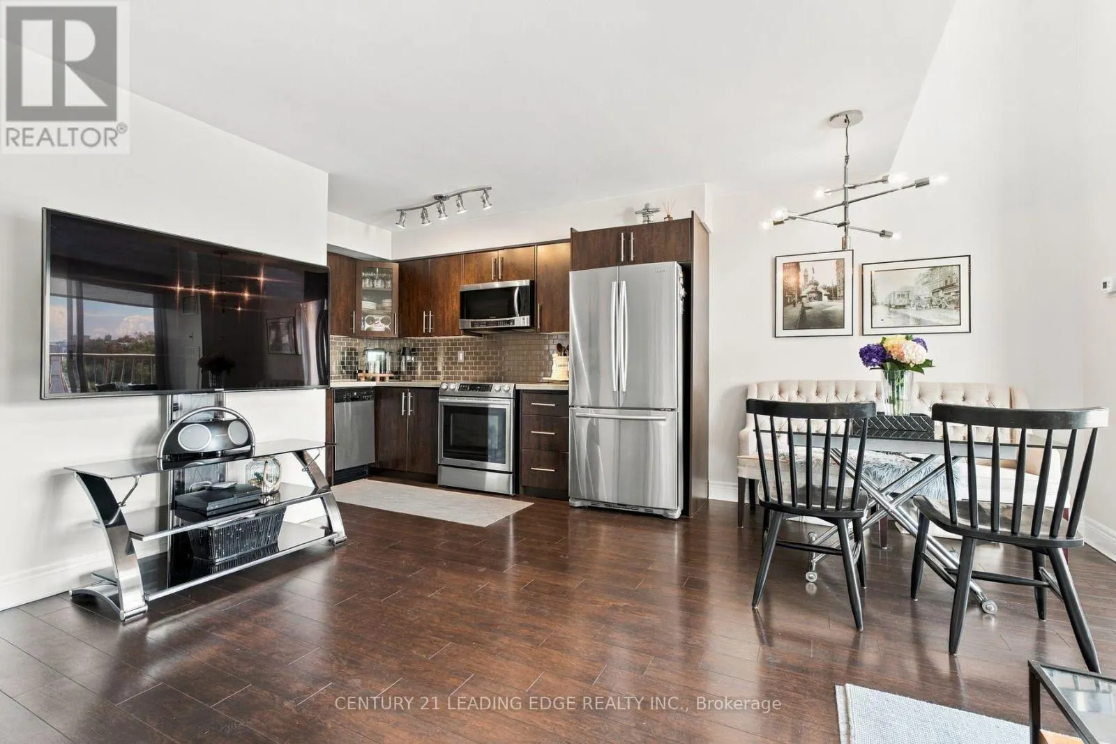 612 - 119 MERTON STREET