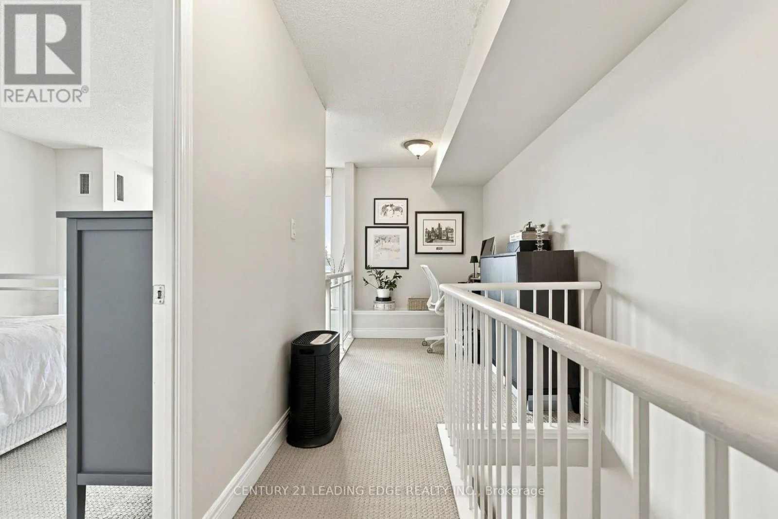 612 - 119 MERTON STREET