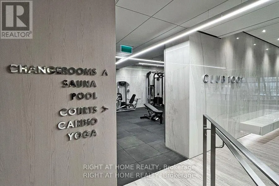 2111 - 1001 BAY STREET