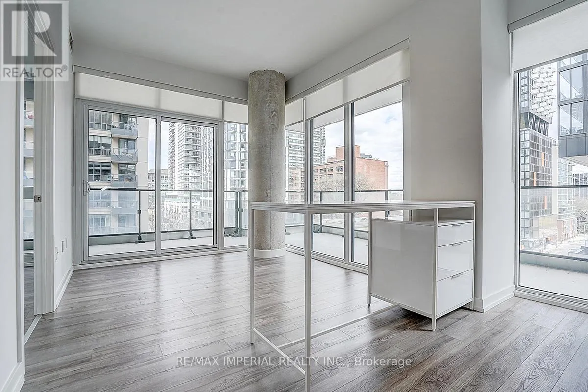 710 - 77 SHUTER STREET