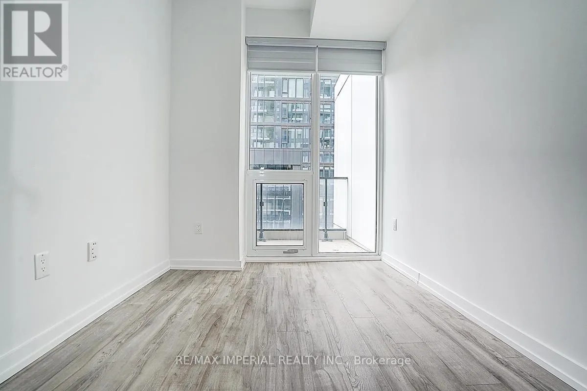 710 - 77 SHUTER STREET