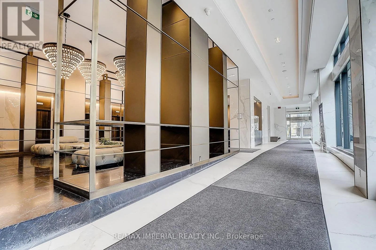 710 - 77 SHUTER STREET