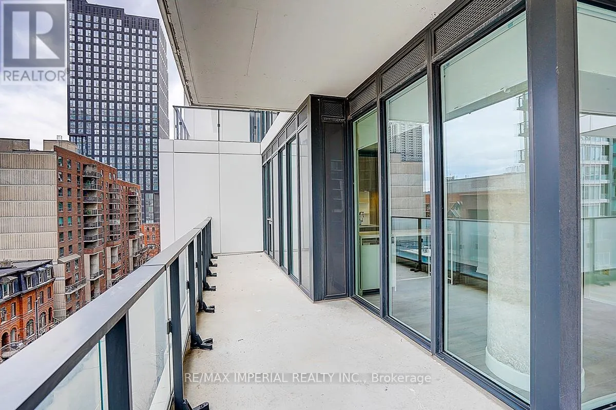 710 - 77 SHUTER STREET