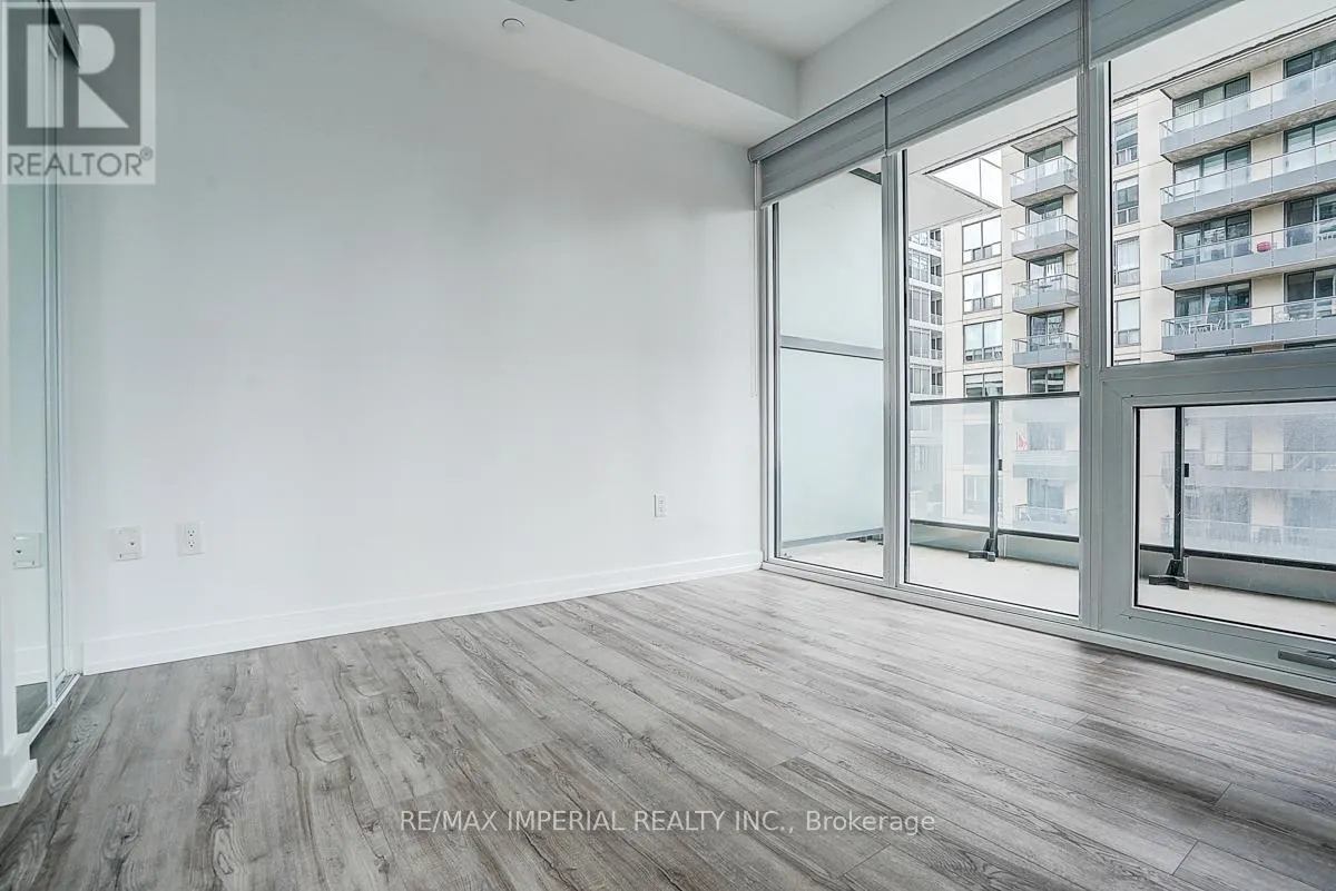 710 - 77 SHUTER STREET