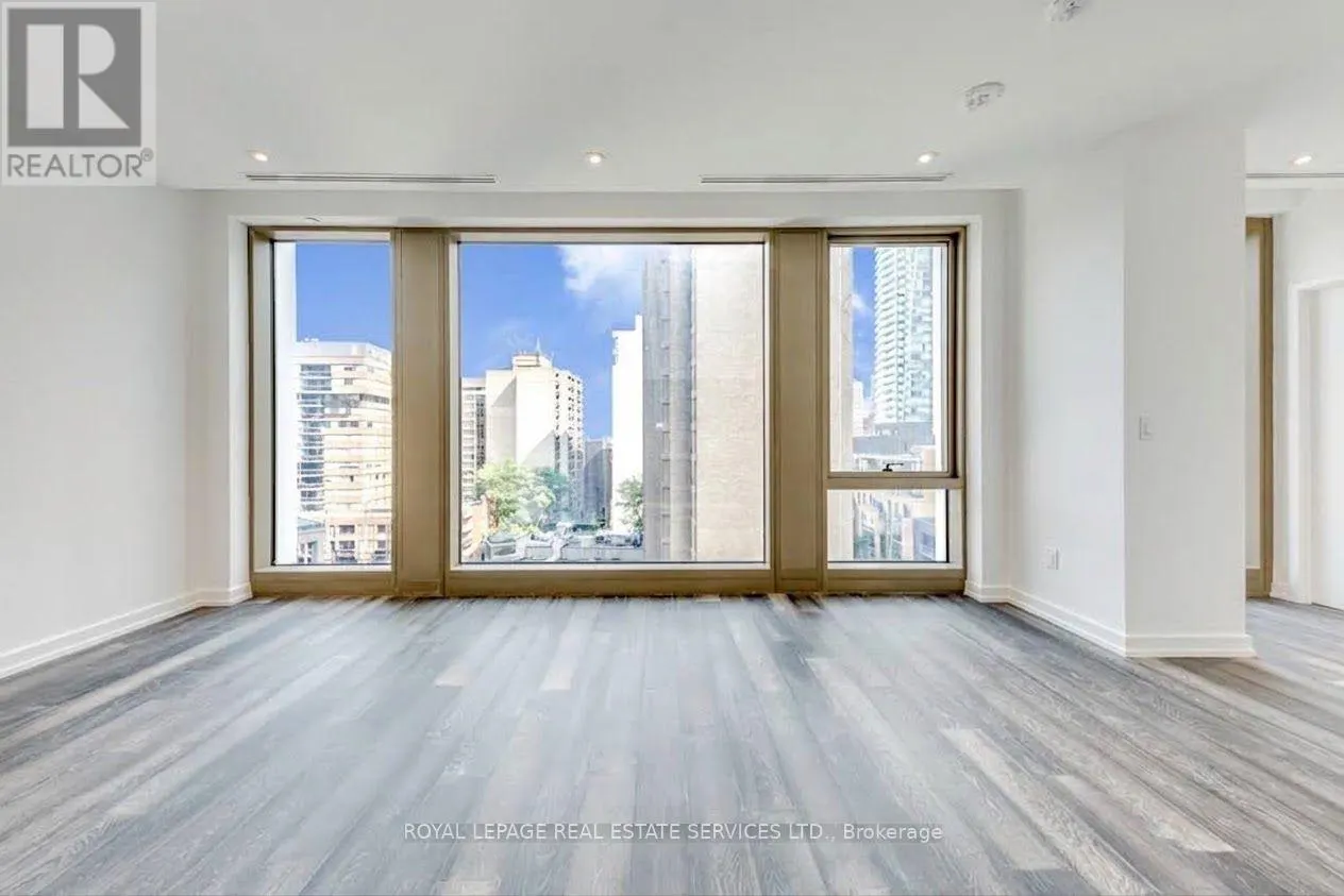 806 - 1315 BAY STREET