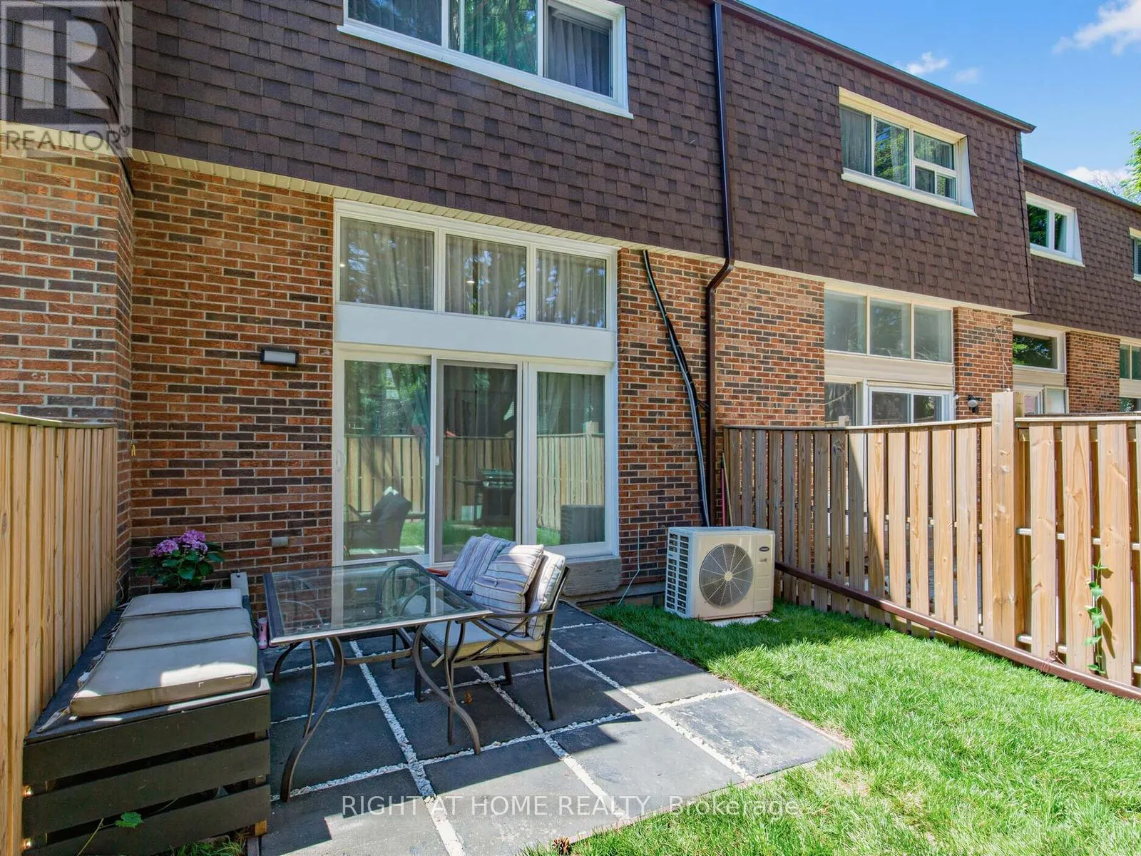 100 JENNY WREN WAY