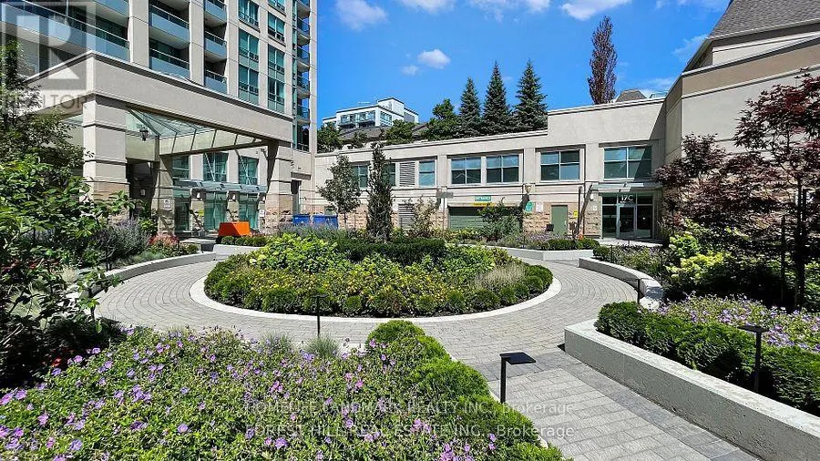 # 405 - 17 BARBERRY PLACE