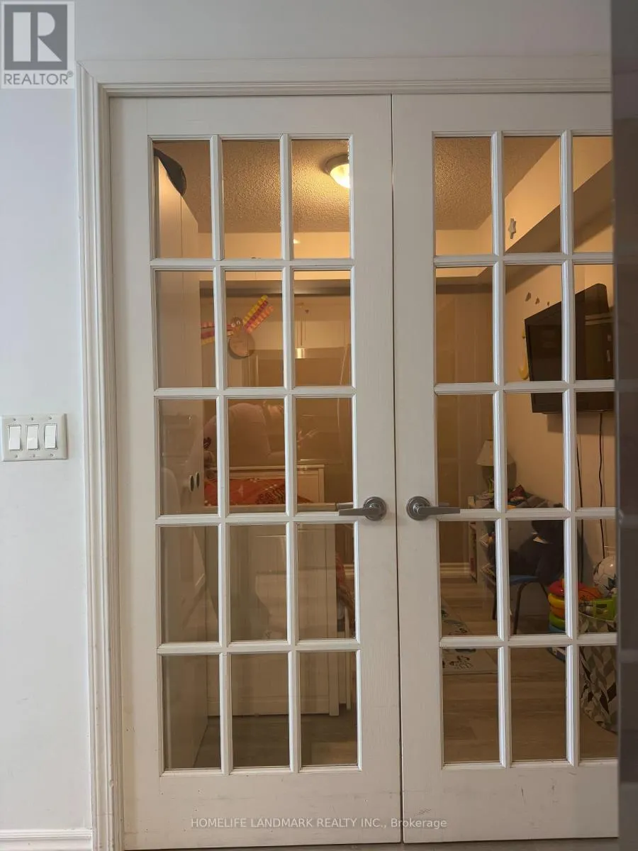 # 405 - 17 BARBERRY PLACE