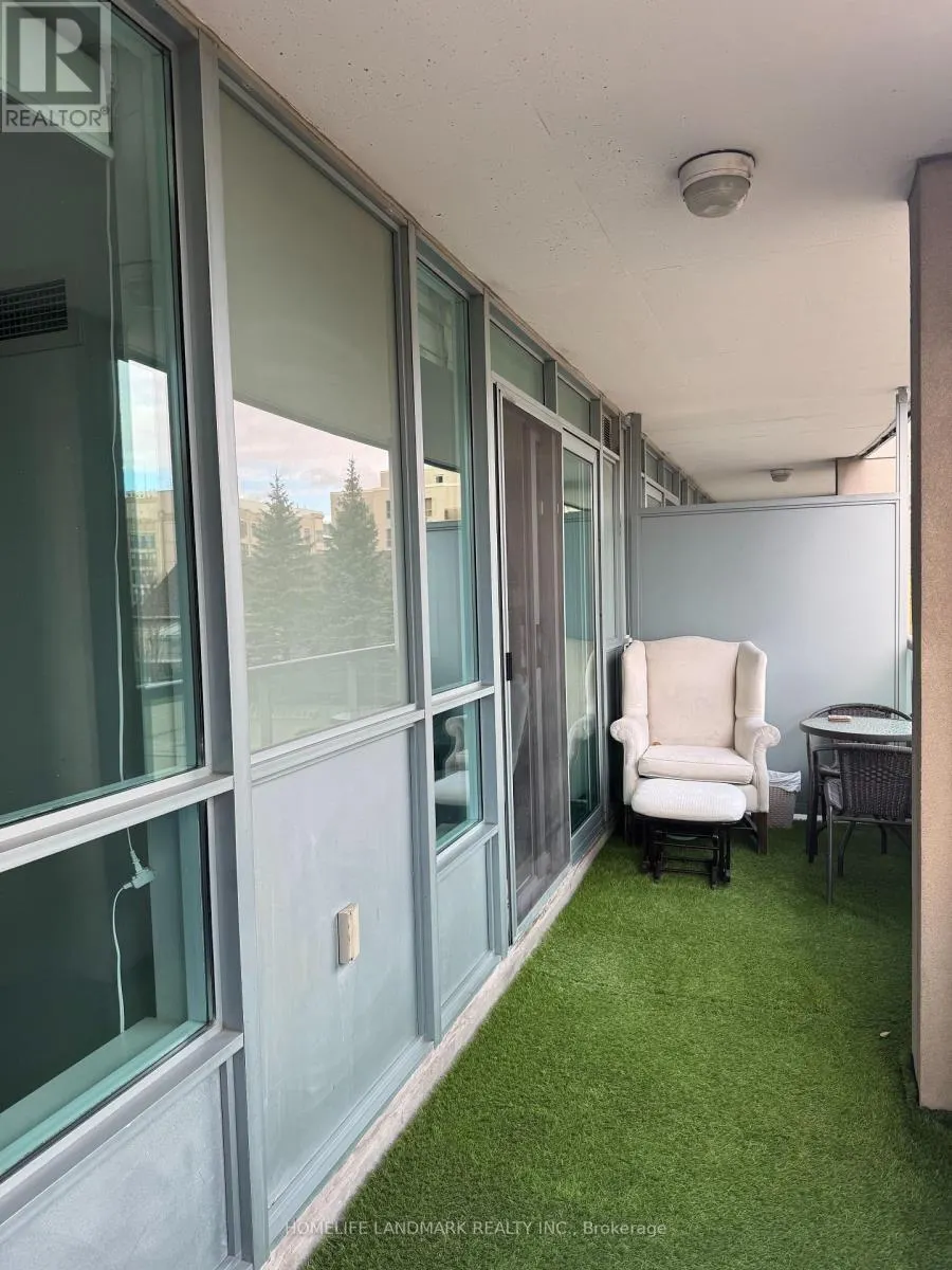 # 405 - 17 BARBERRY PLACE