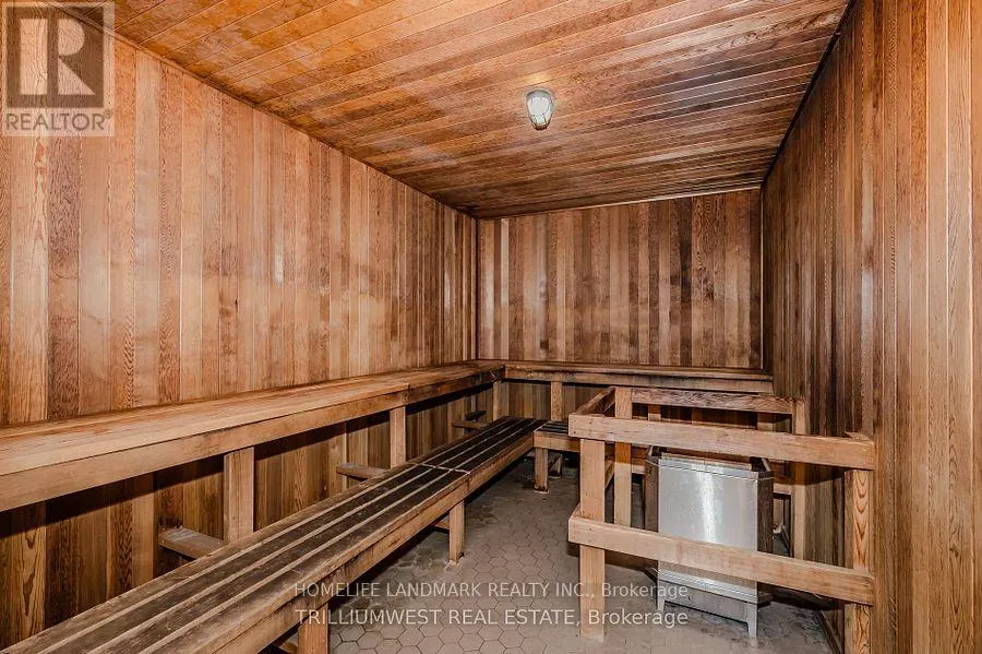 # 405 - 17 BARBERRY PLACE