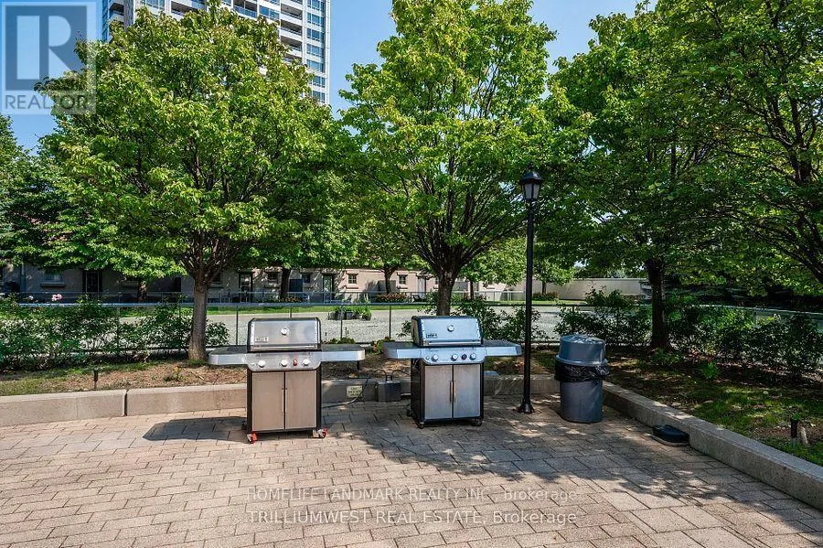 # 405 - 17 BARBERRY PLACE