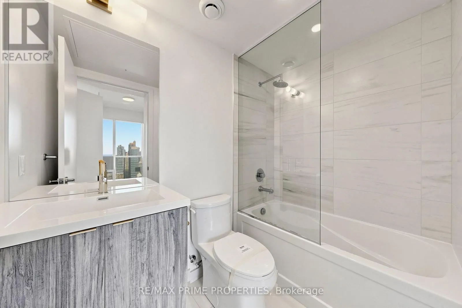 4302 - 138 DOWNES STREET