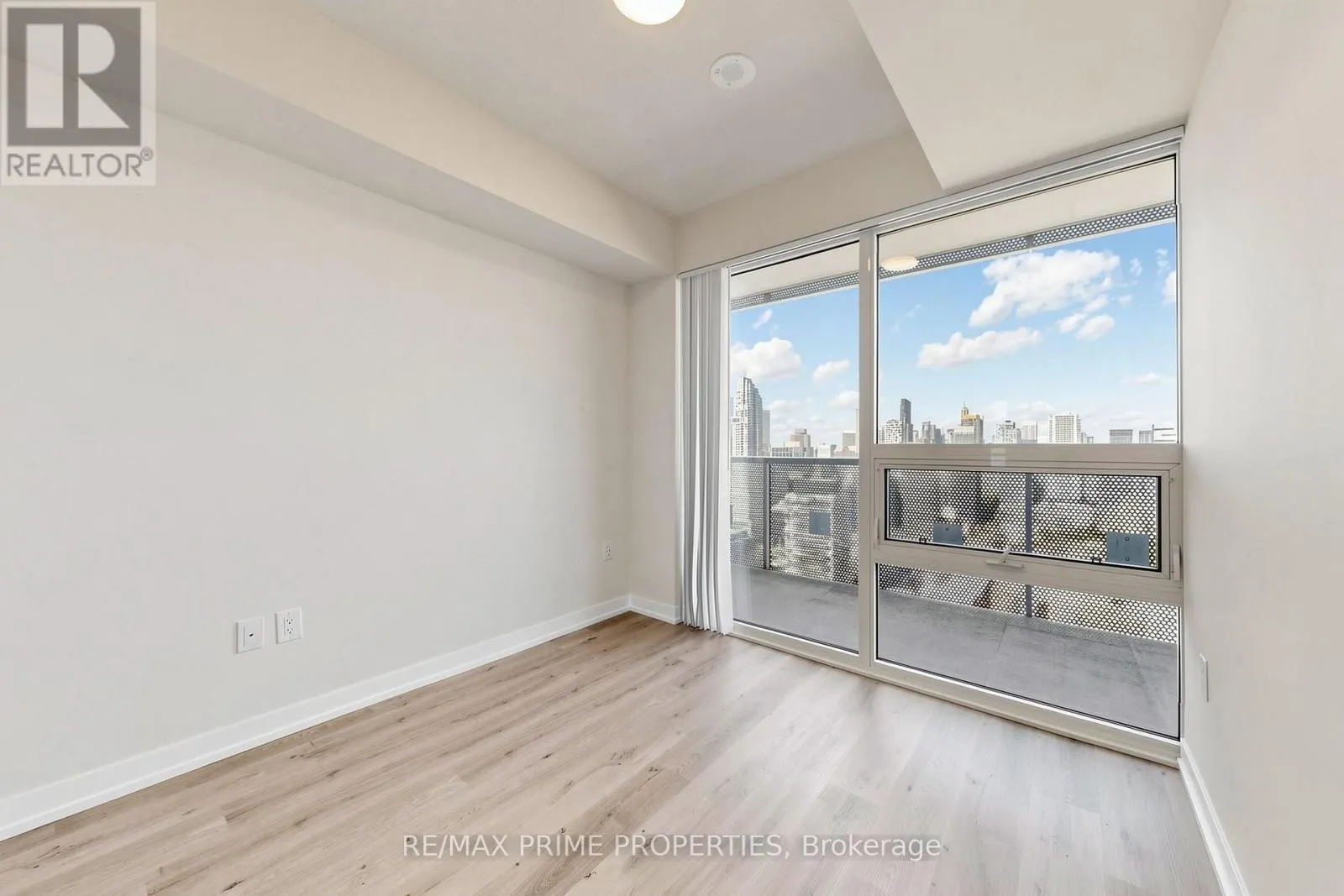 4302 - 138 DOWNES STREET