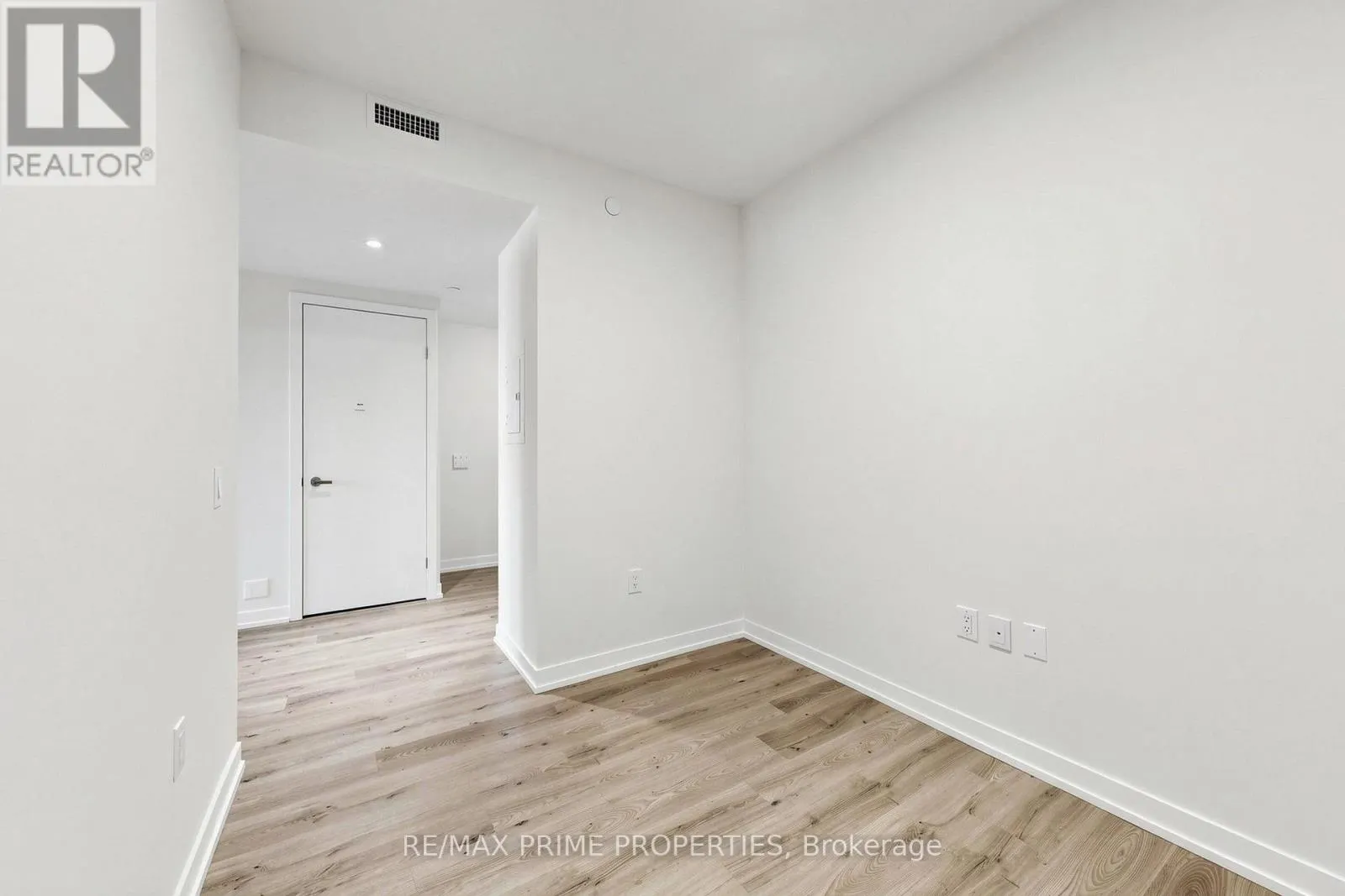 4302 - 138 DOWNES STREET
