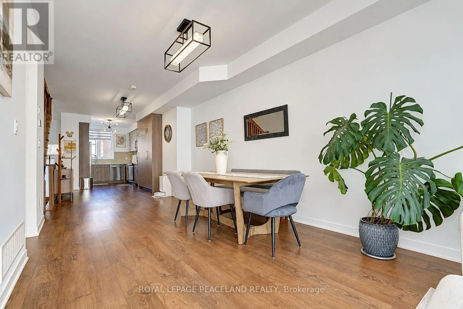 127 GREEN GARDENS BOULEVARD