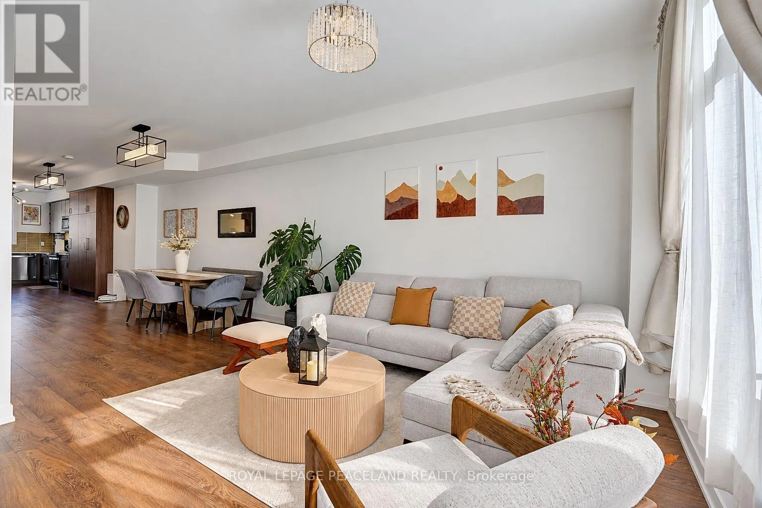 127 GREEN GARDENS BOULEVARD
