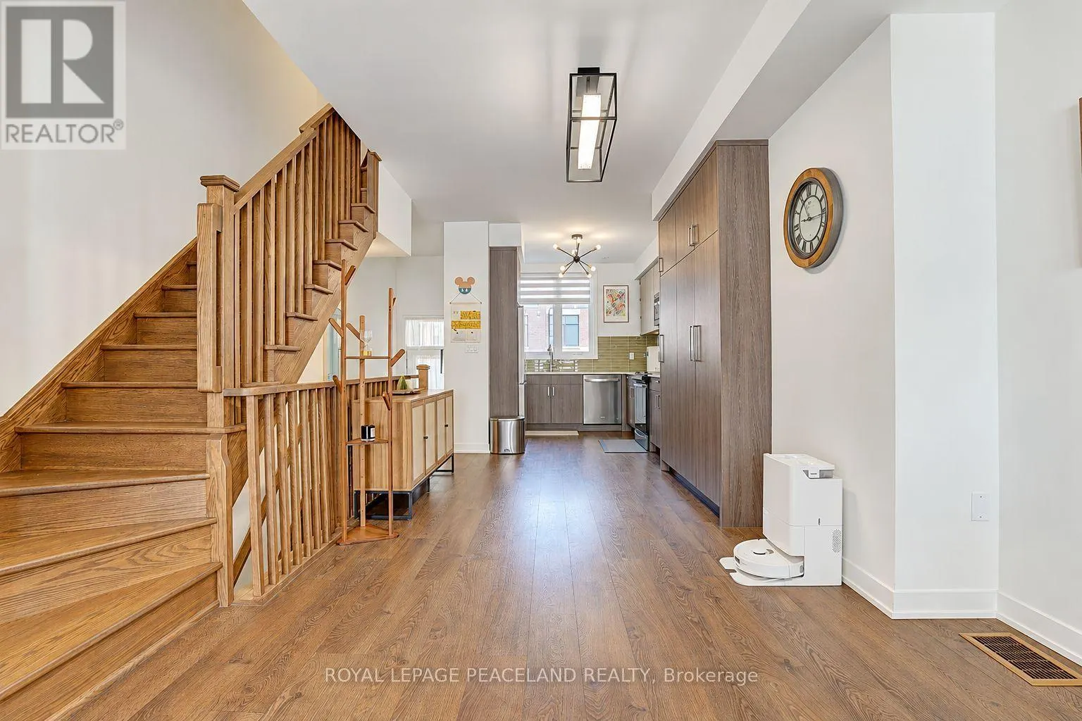 127 GREEN GARDENS BOULEVARD