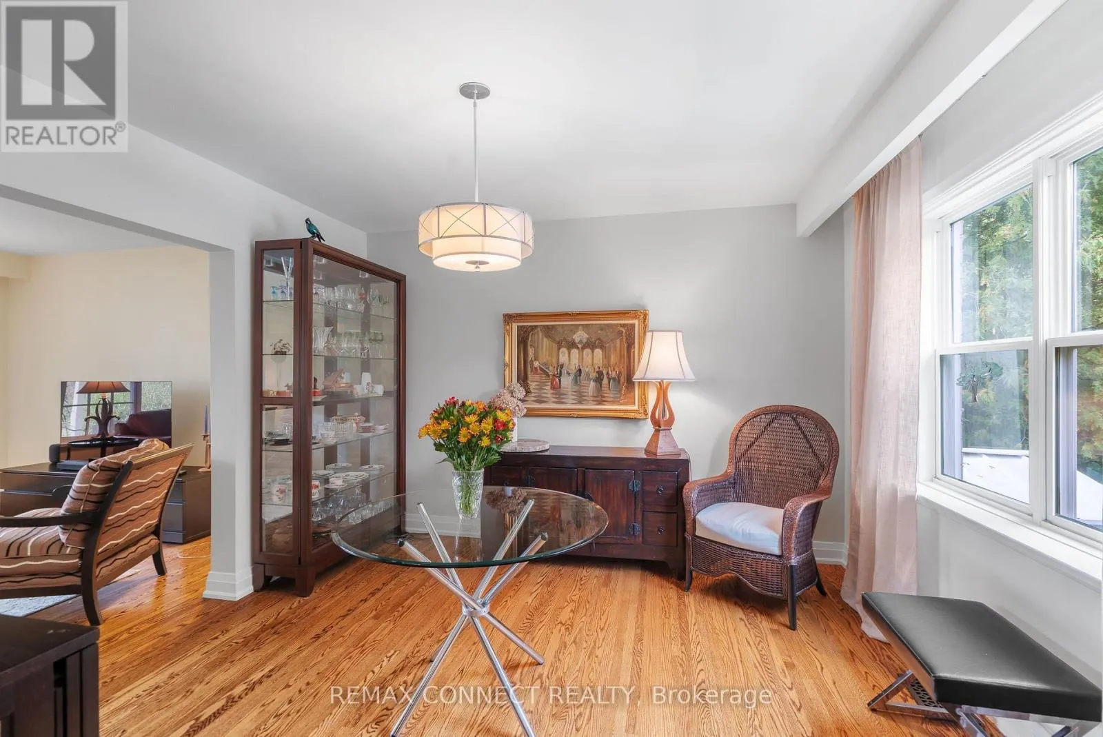 26 AVERDON CRESCENT