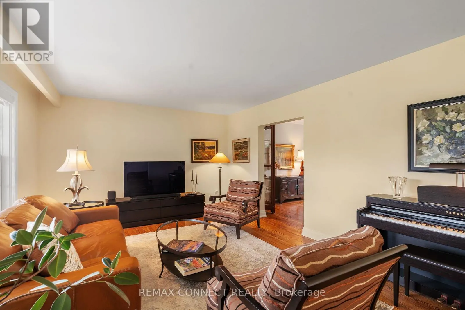 26 AVERDON CRESCENT