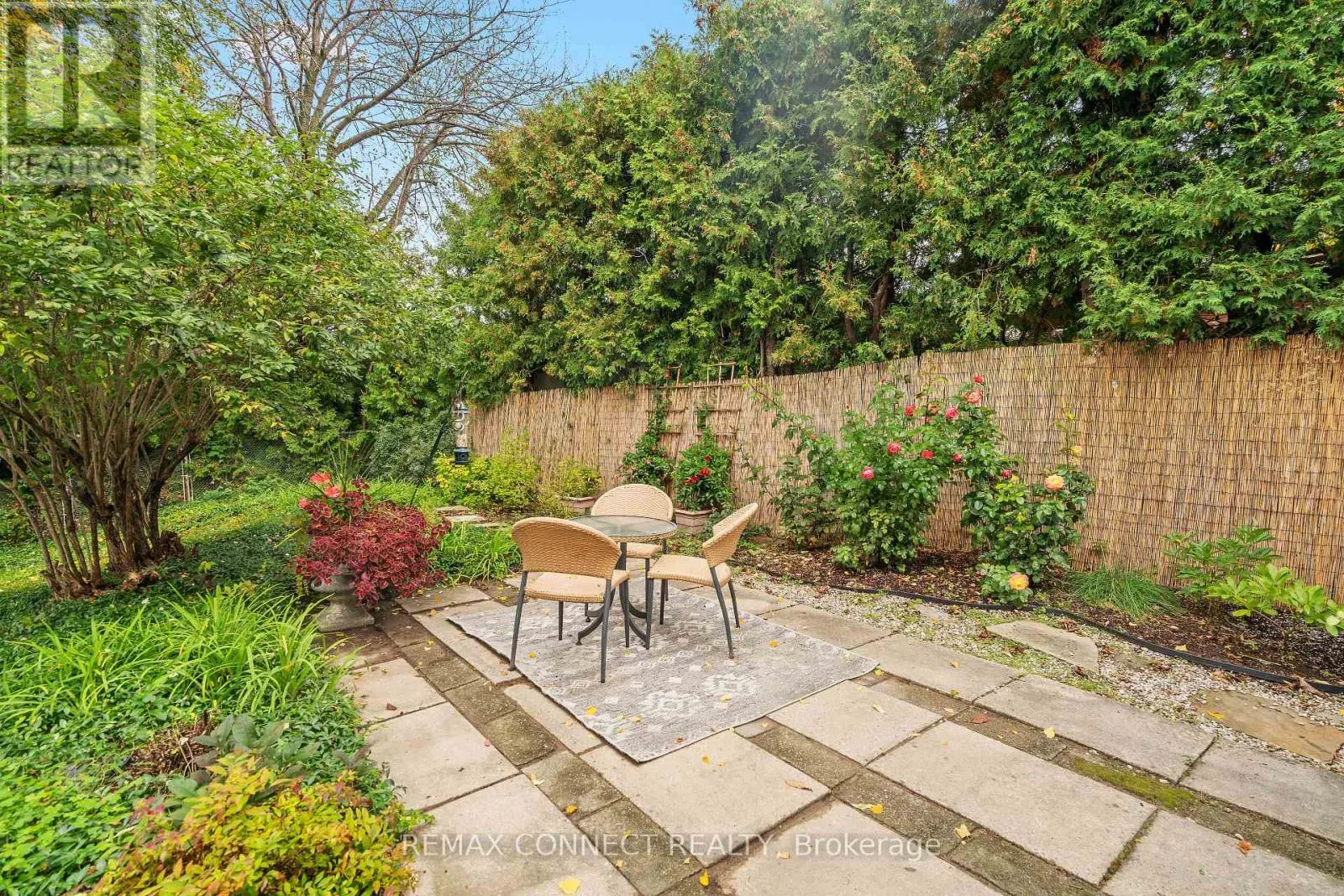 26 AVERDON CRESCENT