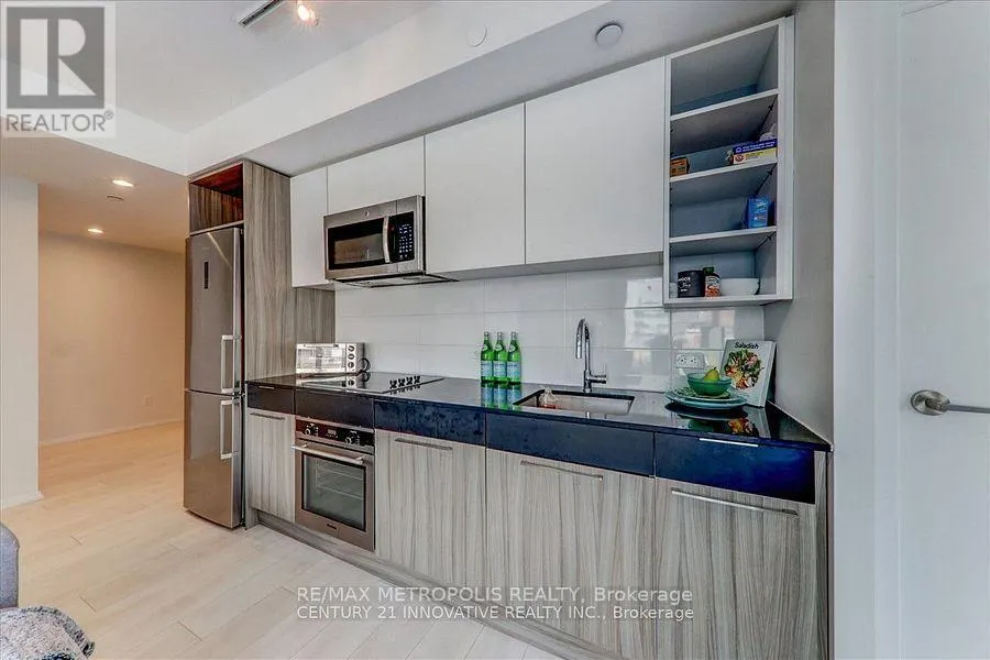 605 - 68 SHUTER STREET