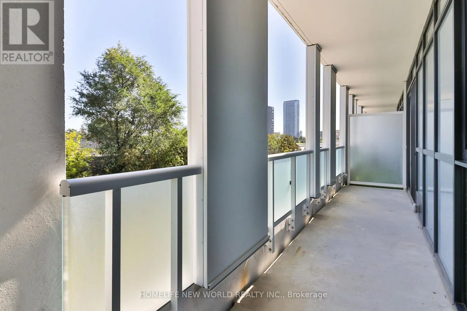 215 - 188 FAIRVIEW MALL DRIVE