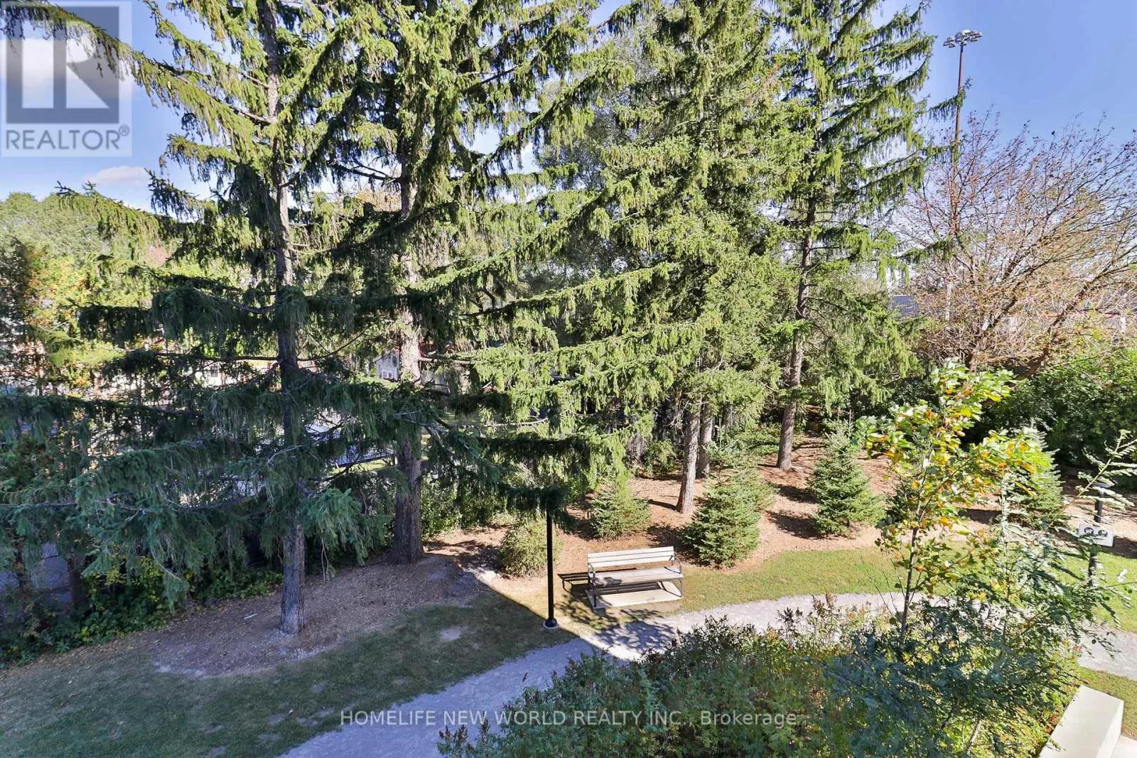 215 - 188 FAIRVIEW MALL DRIVE