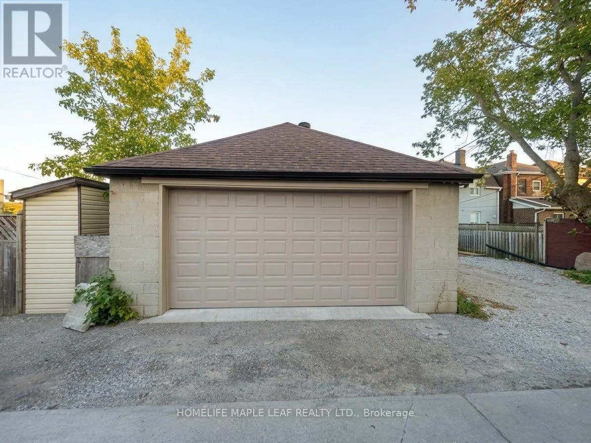 600 OAKWOOD AVENUE