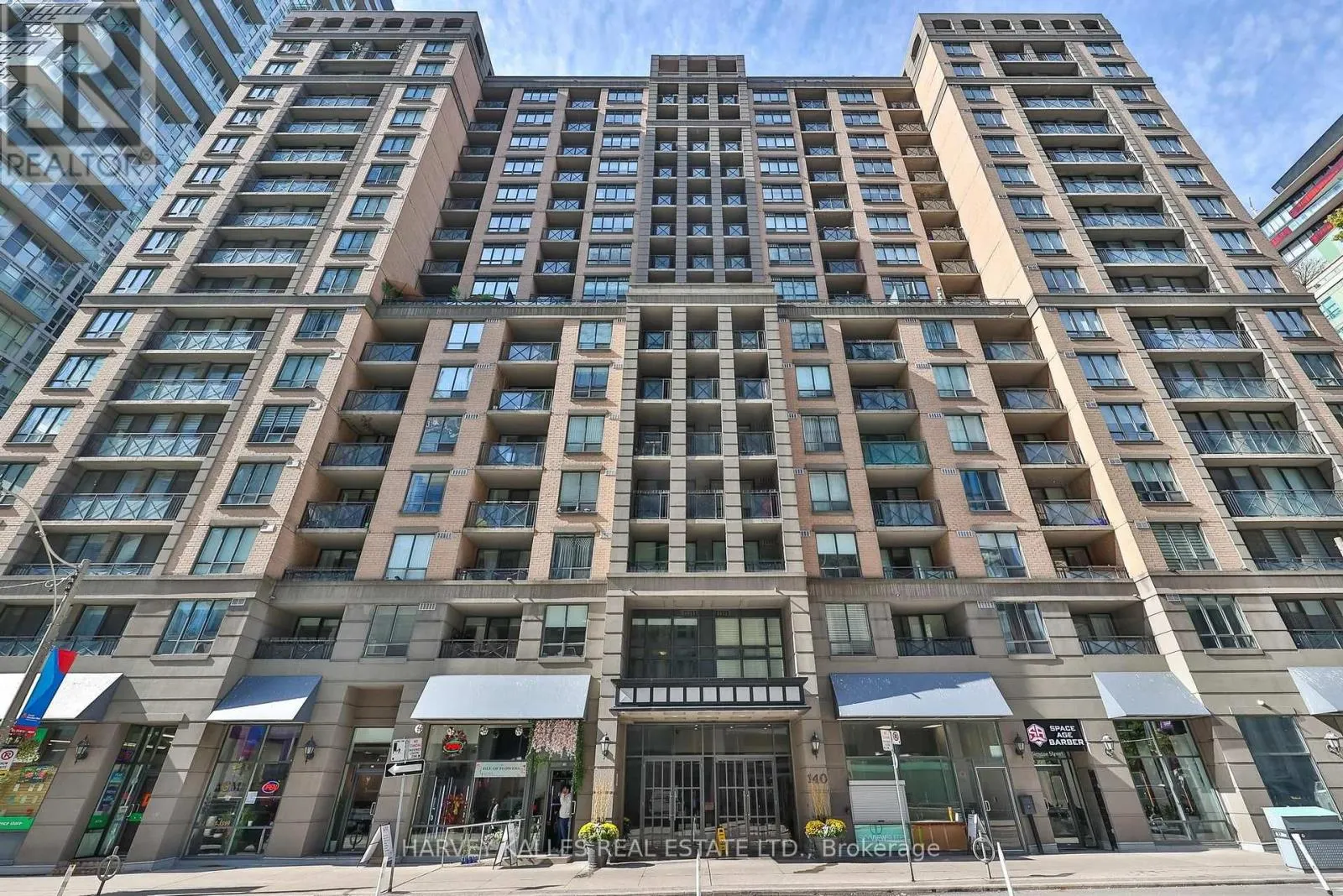515 - 140 SIMCOE STREET
