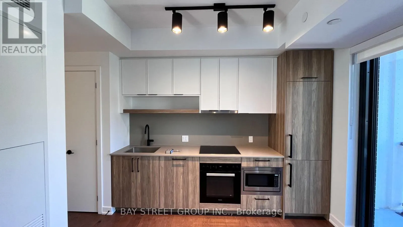 627 - 91 MONTCLAIR AVENUE