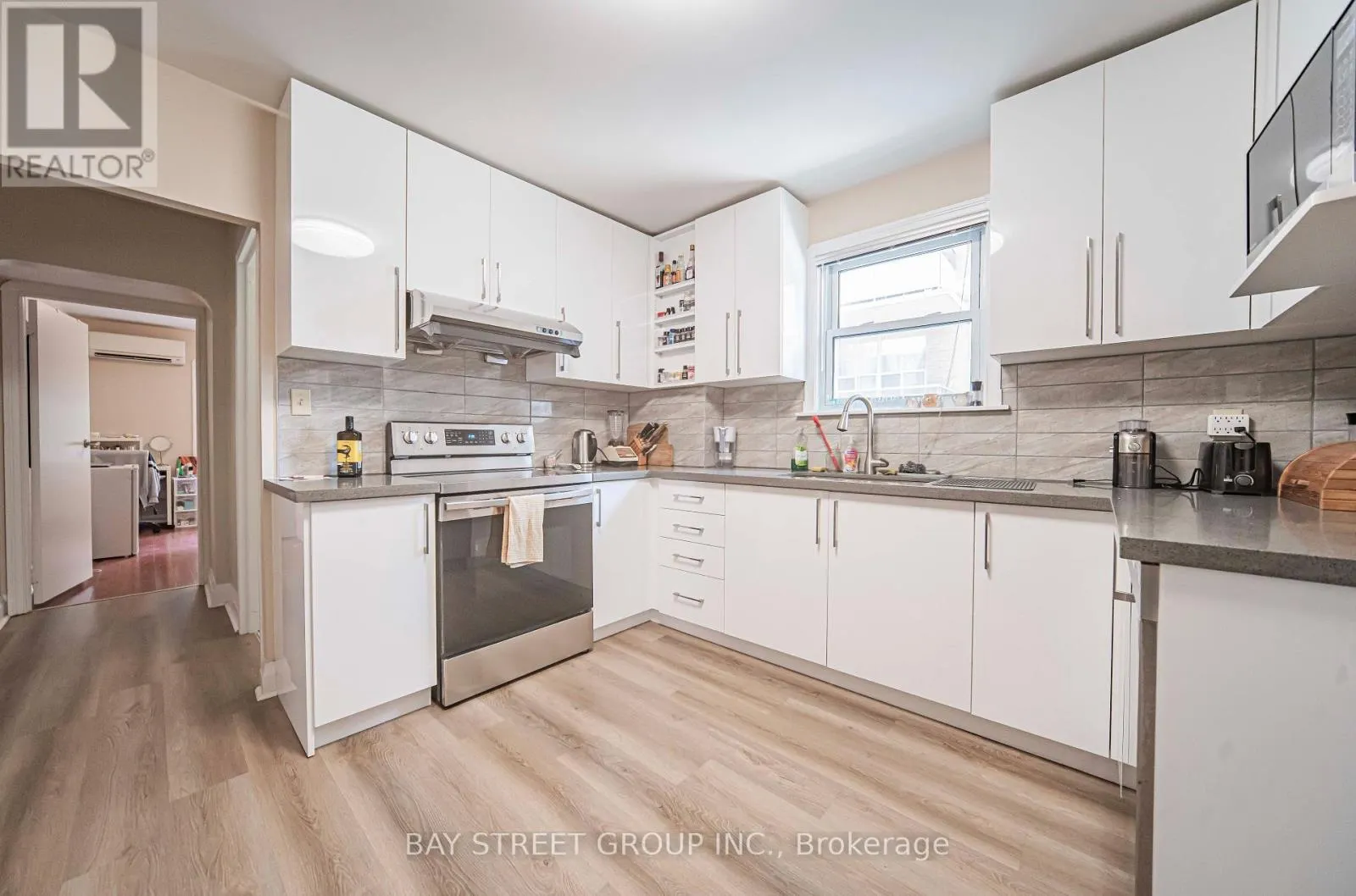 65 SPADINA ROAD
