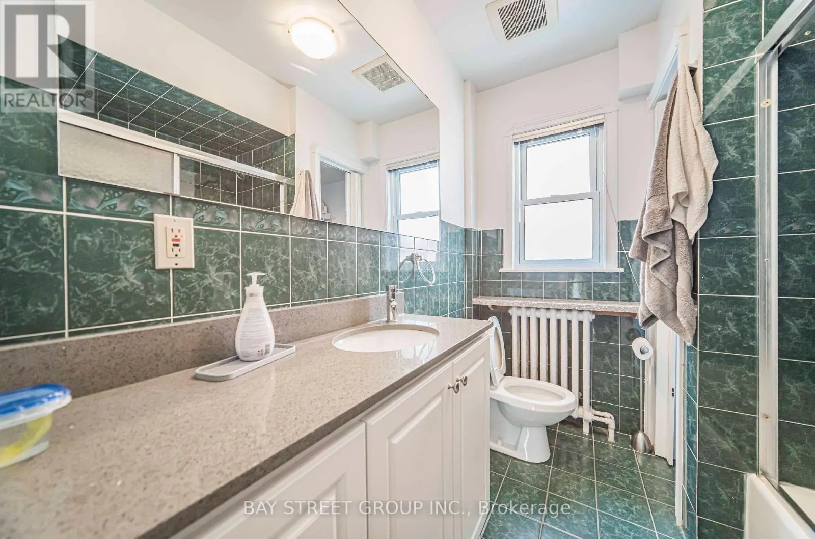 65 SPADINA ROAD