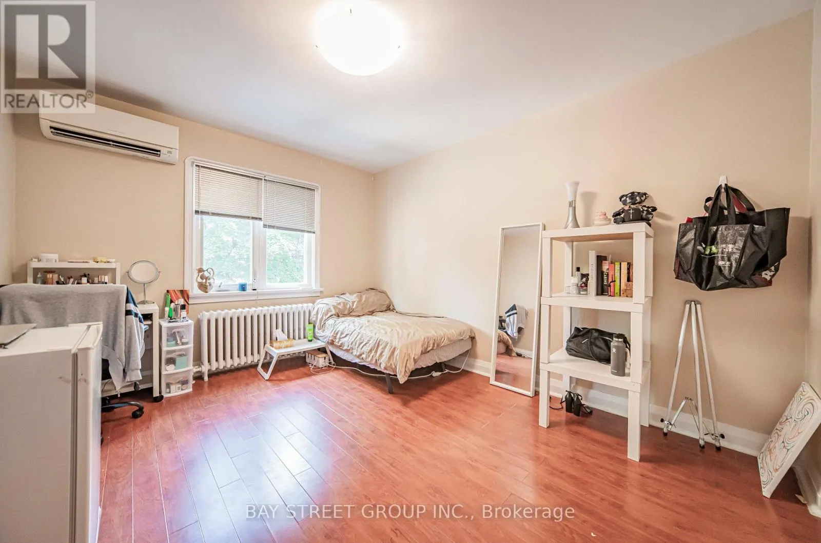 65 SPADINA ROAD