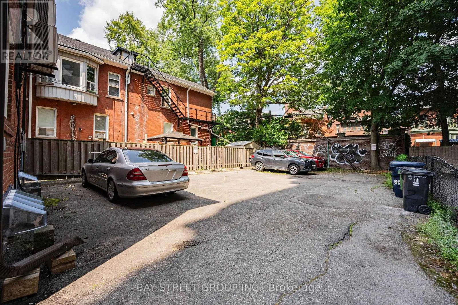 65 SPADINA ROAD