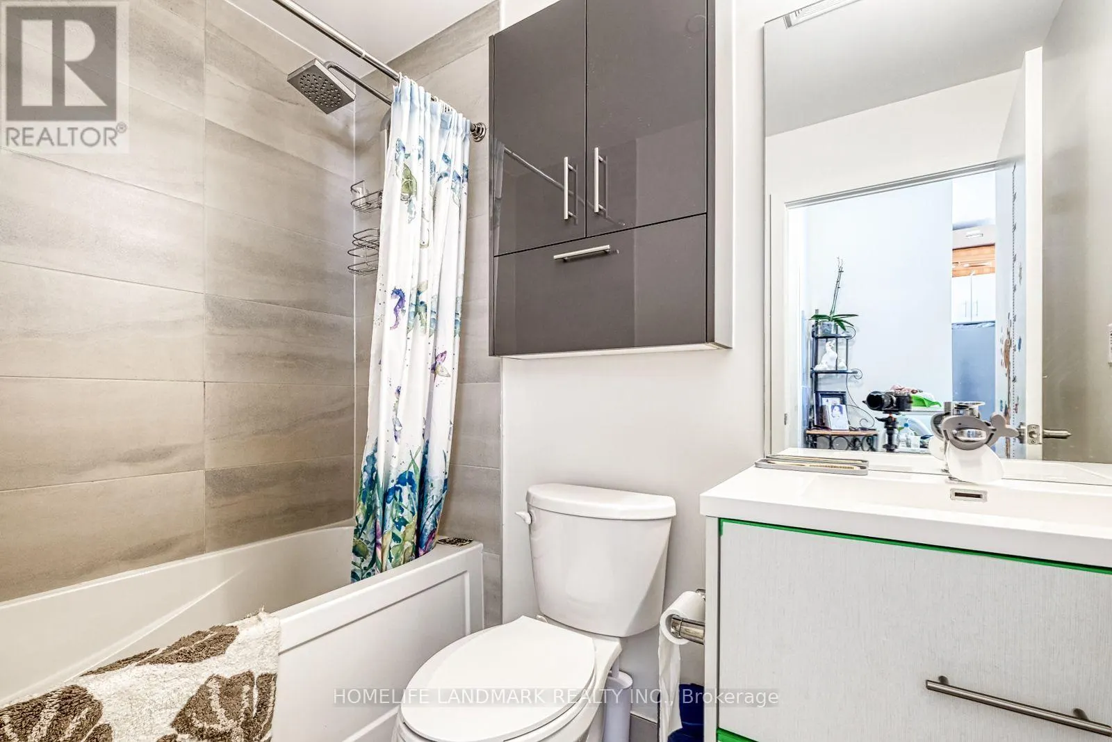 109 - 188 FAIRVIEW MALL DRIVE