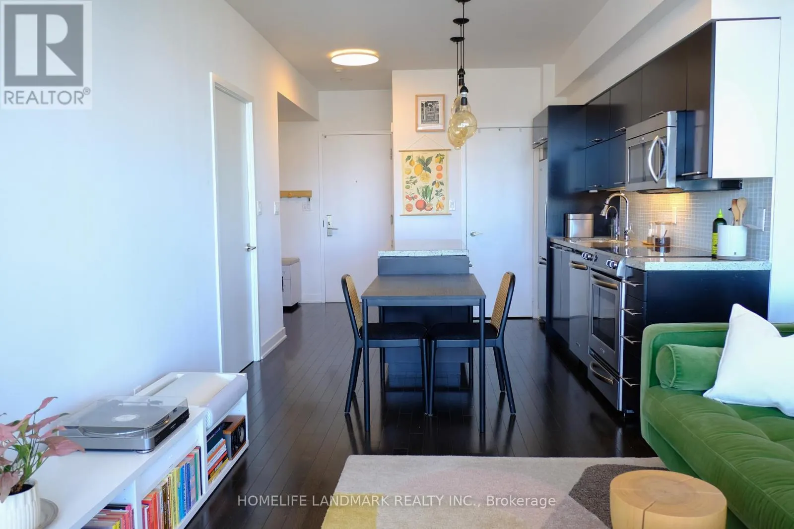 3306 - 126 SIMCOE STREET