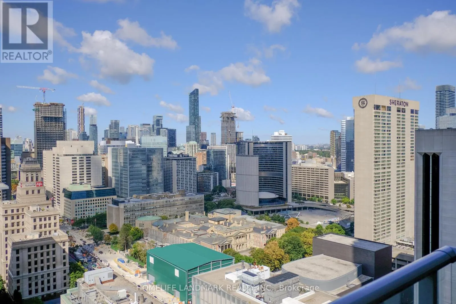 3306 - 126 SIMCOE STREET
