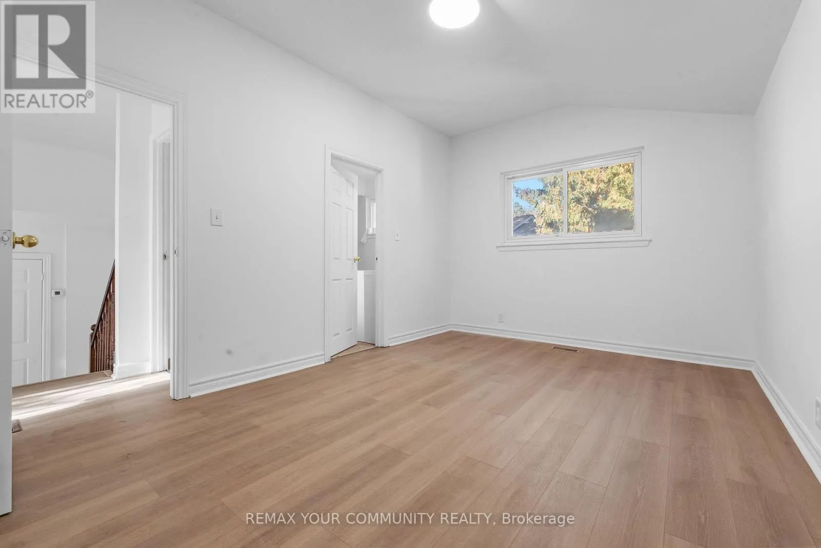 2 LISBURN CRESCENT