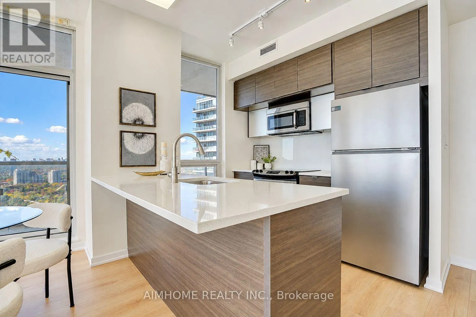 2109 - 62 FOREST MANOR ROAD