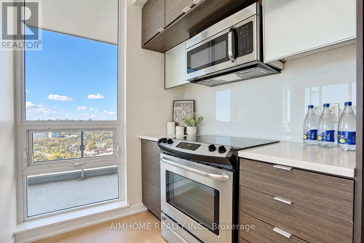 2109 - 62 FOREST MANOR ROAD