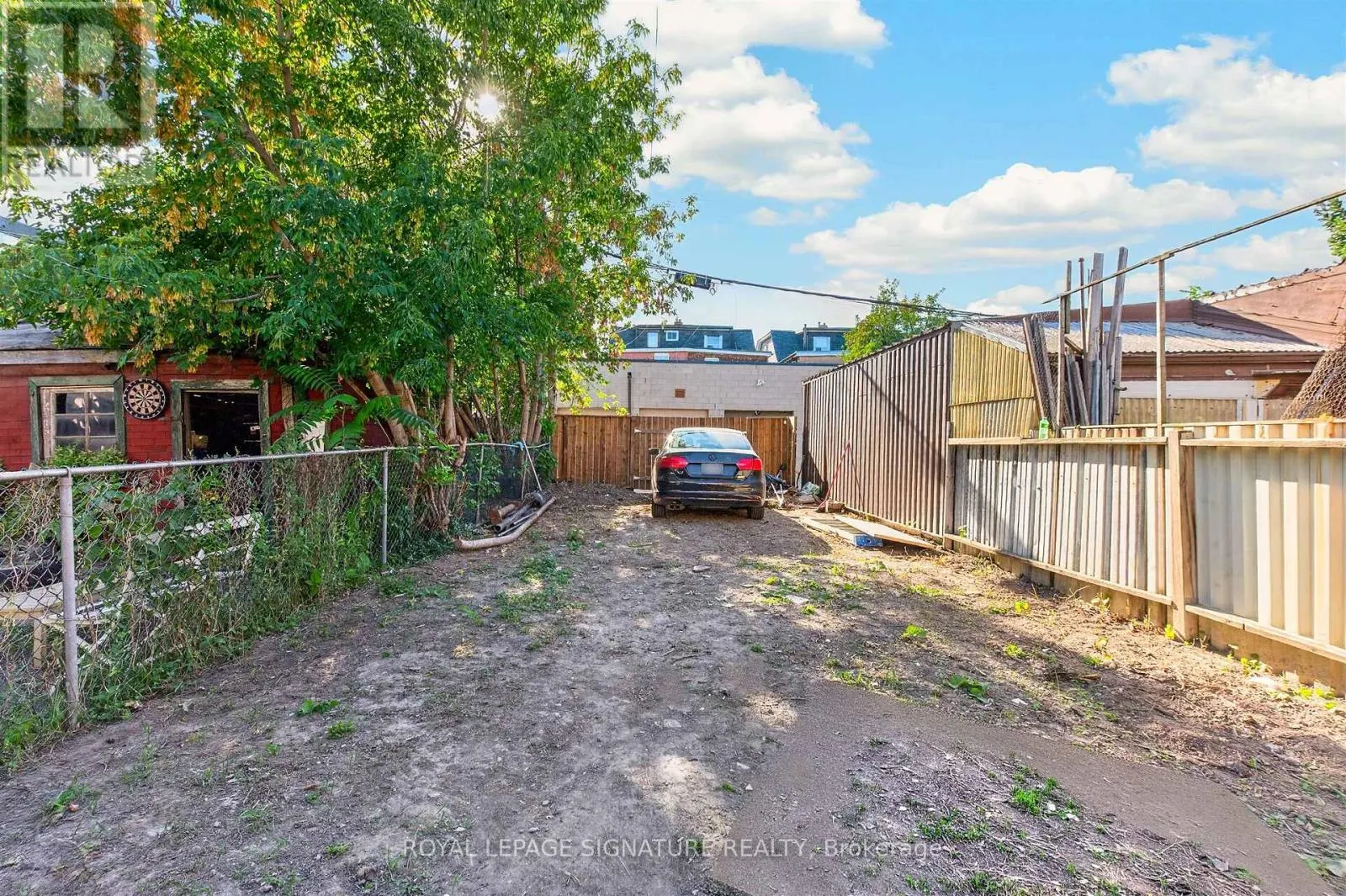 212 LIPPINCOTT STREET