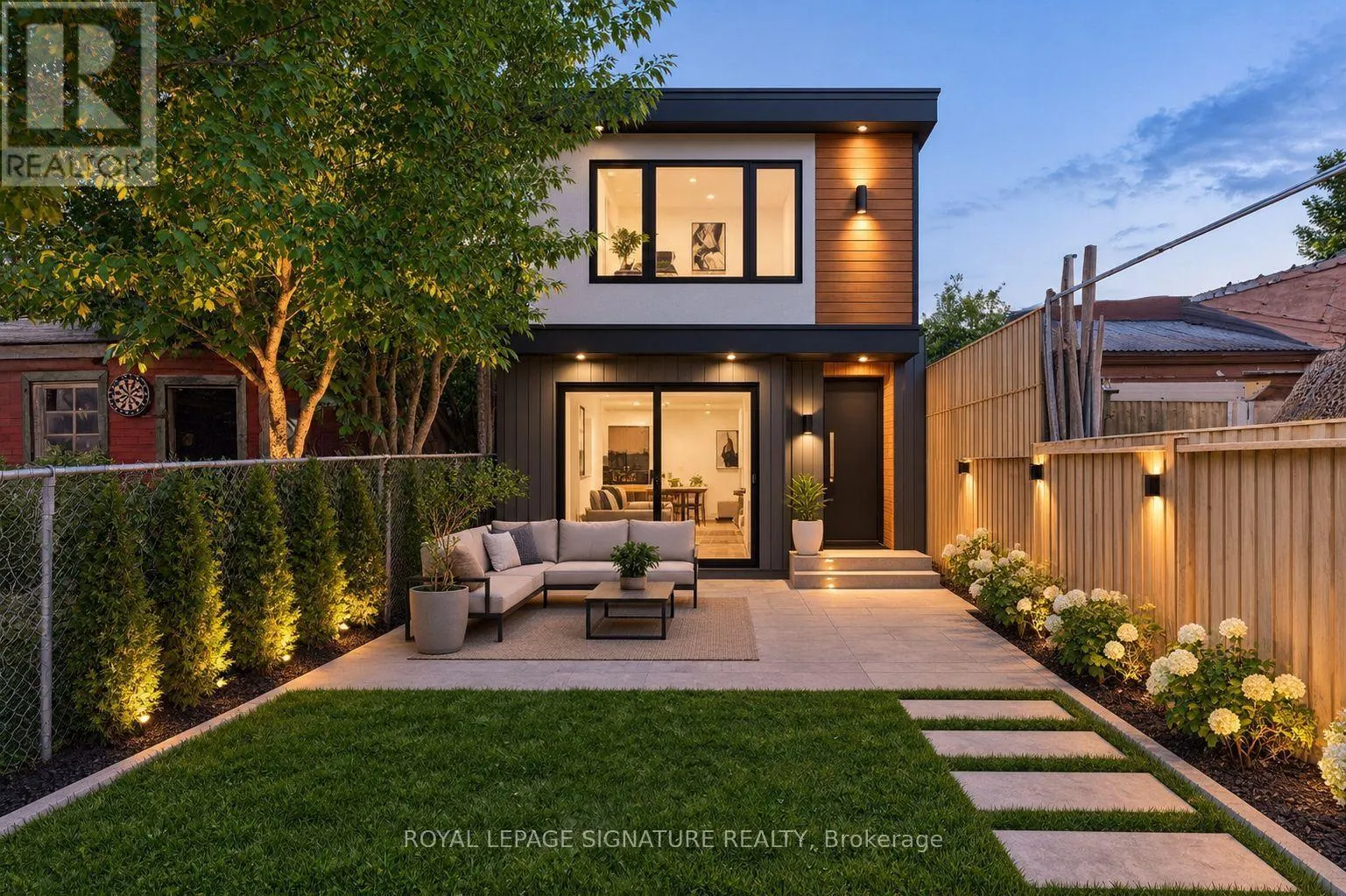212 LIPPINCOTT STREET