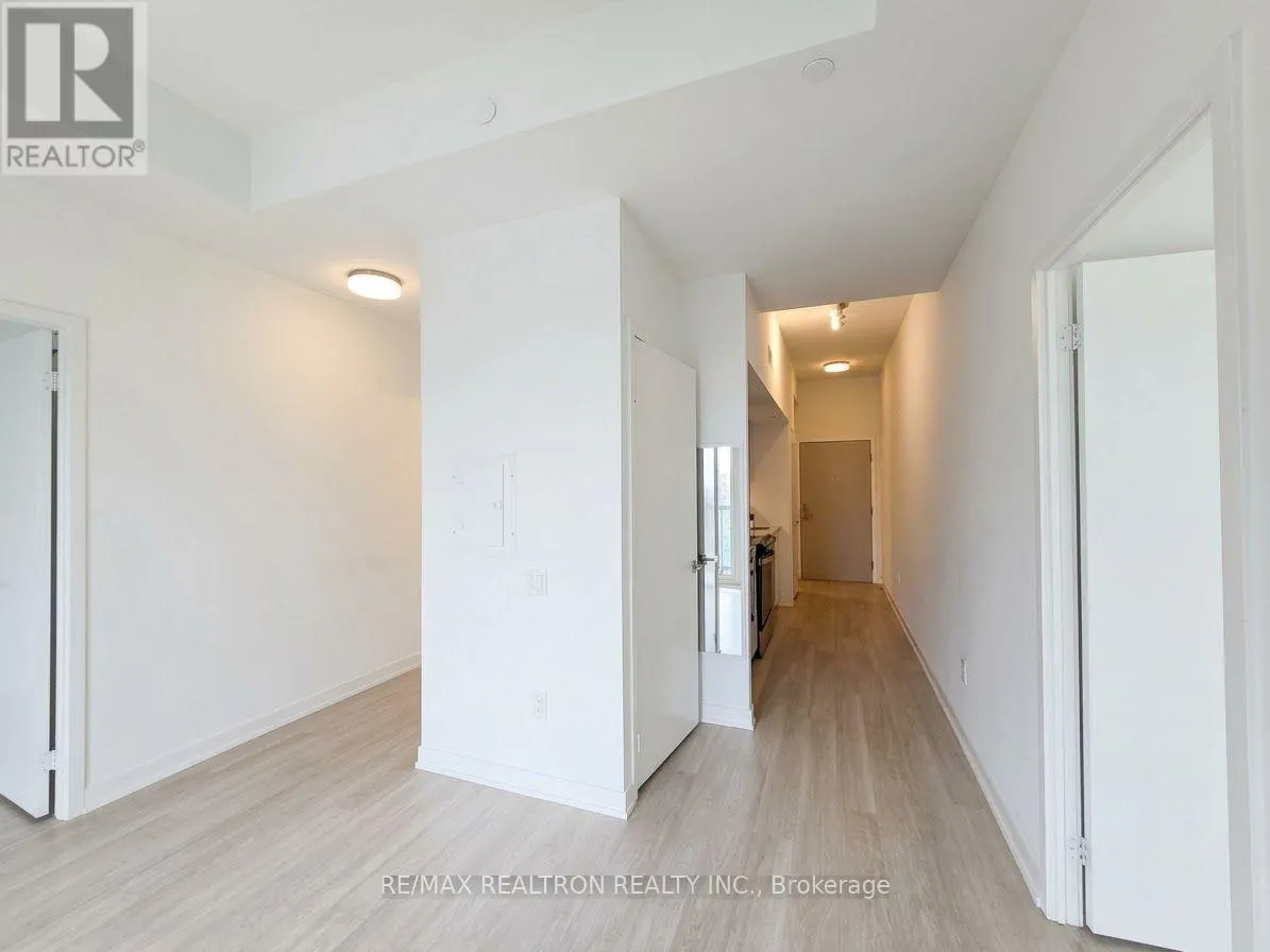 541 - 500 WILSON AVENUE