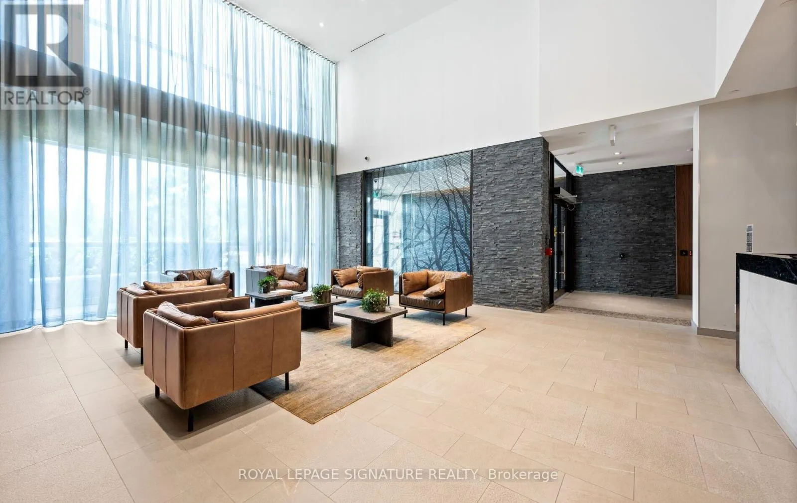 1407 - 10 DEERLICK COURT