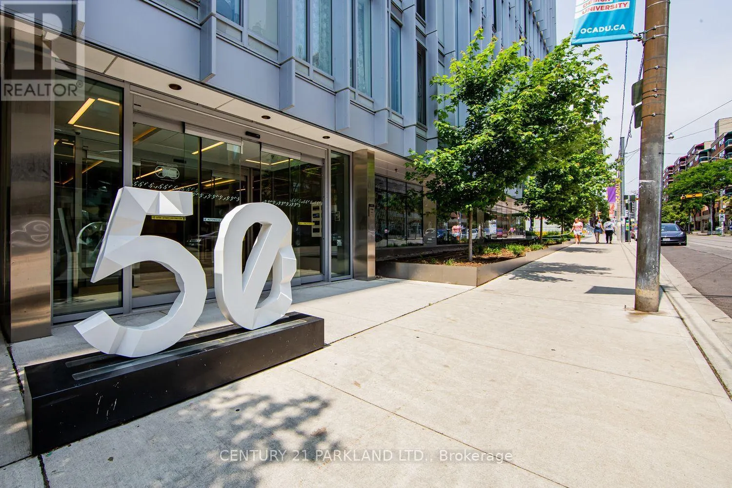 607 - 50 MCCAUL STREET