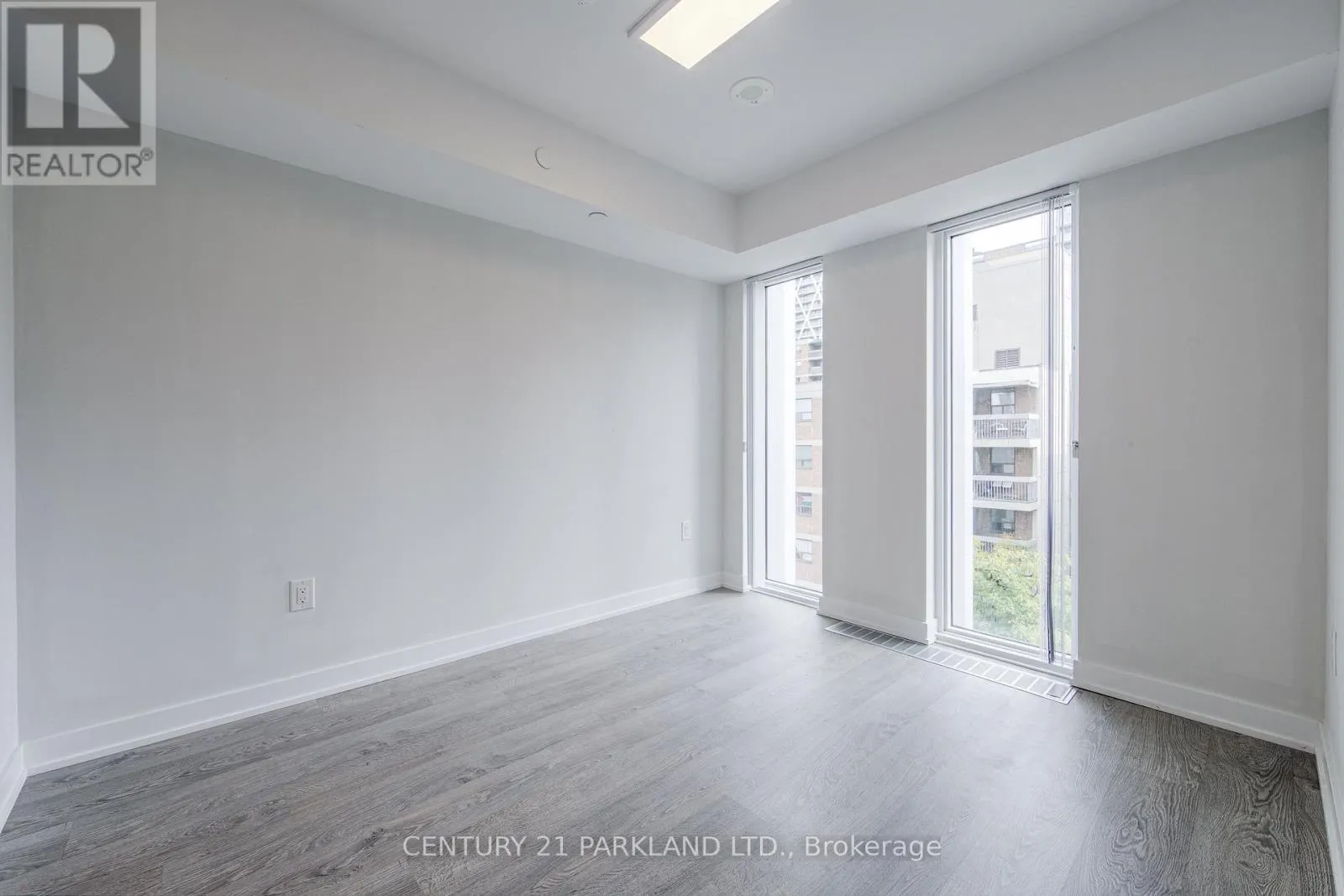 607 - 50 MCCAUL STREET