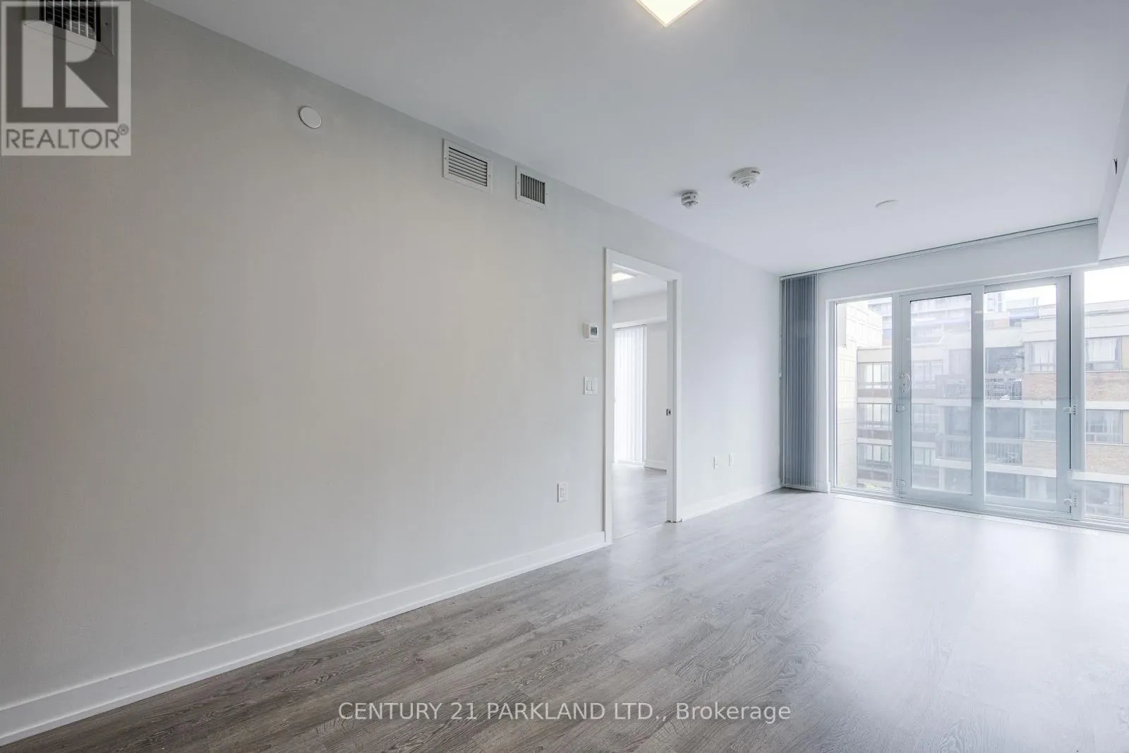 607 - 50 MCCAUL STREET