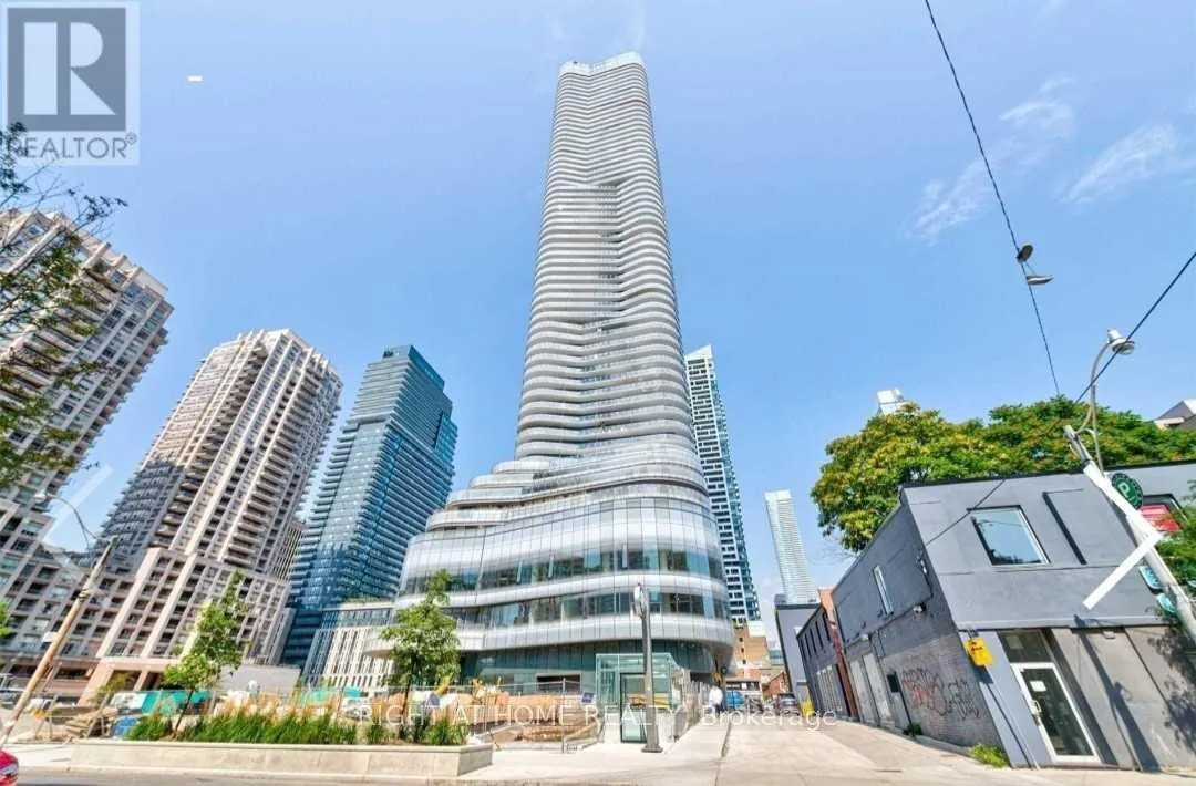 1310 - 11 WELLESLEY STREET W